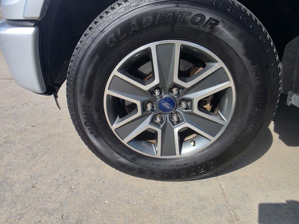 Ford F-150 XL SuperCrew 5.5-ft. Bed 4WD 2016