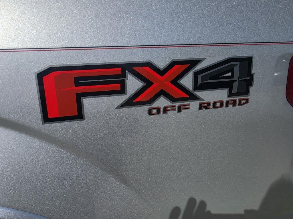 Ford F-150 XL SuperCrew 5.5-ft. Bed 4WD 2016
