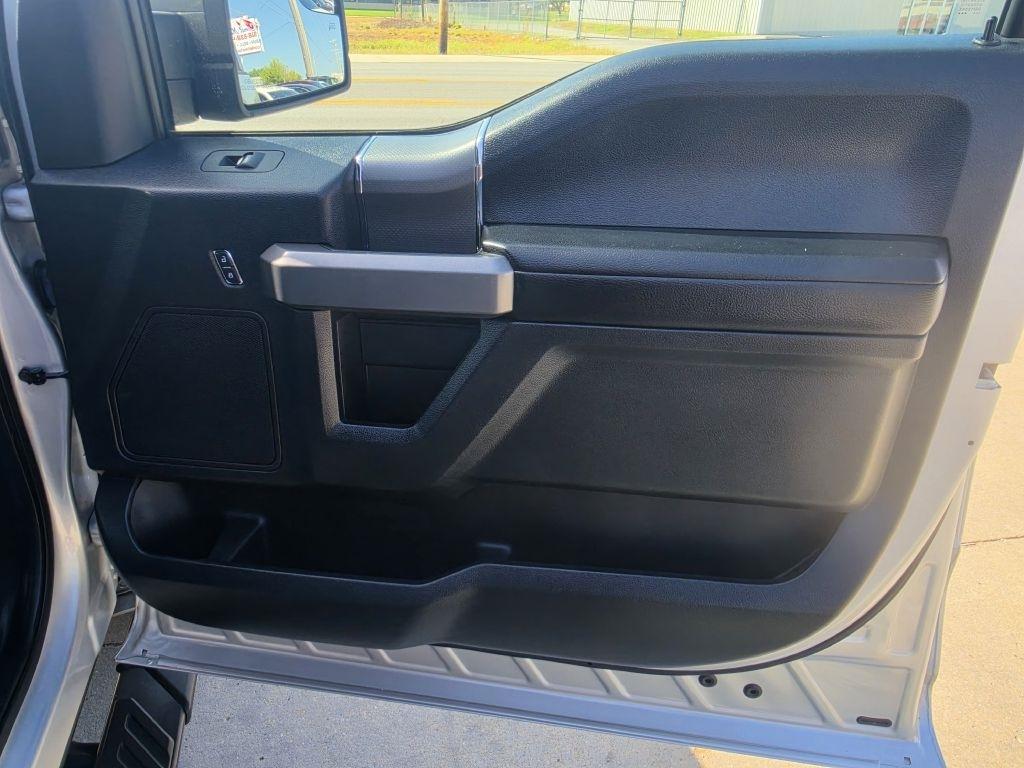 Ford F-150 XL SuperCrew 5.5-ft. Bed 4WD 2016