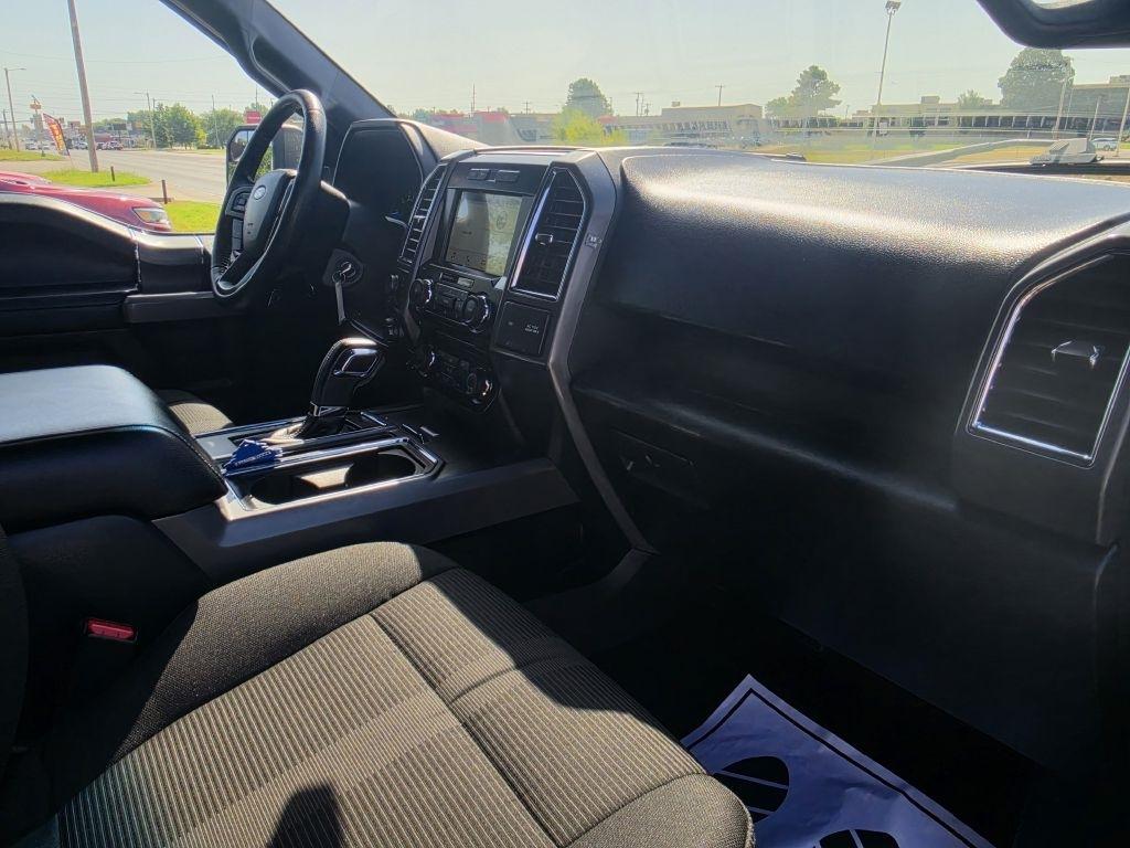 Ford F-150 XL SuperCrew 5.5-ft. Bed 4WD 2016