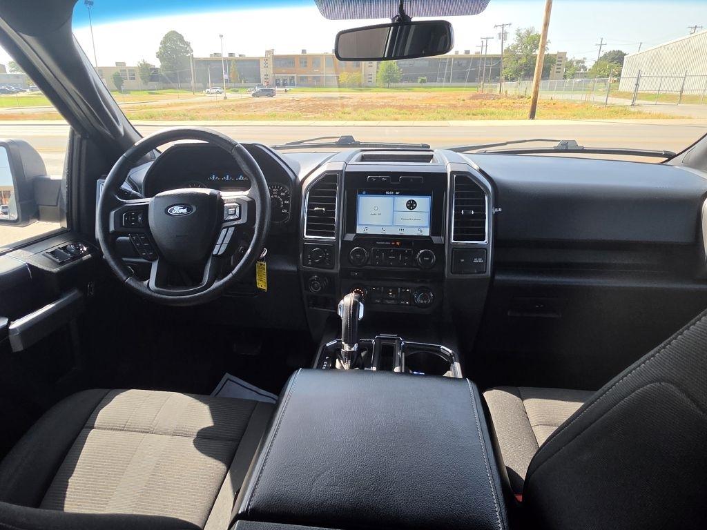Ford F-150 XL SuperCrew 5.5-ft. Bed 4WD 2016