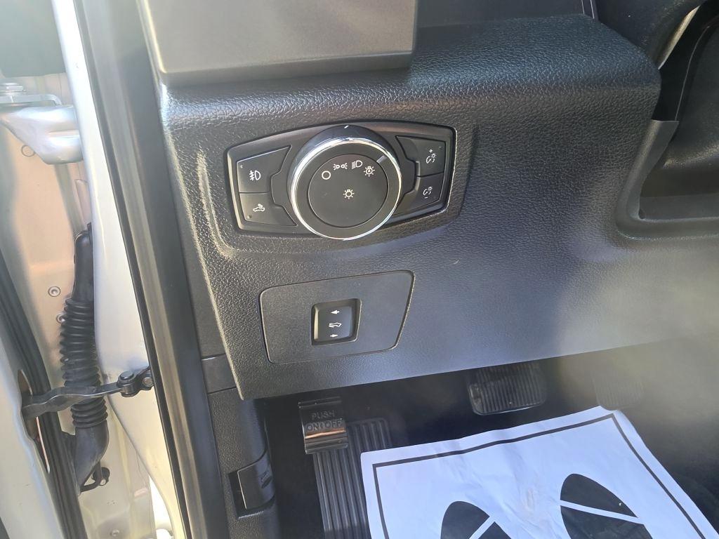 Ford F-150 XL SuperCrew 5.5-ft. Bed 4WD 2016