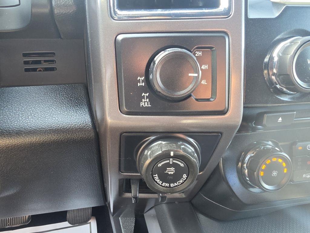 Ford F-150 XL SuperCrew 5.5-ft. Bed 4WD 2016