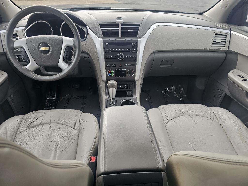 Chevrolet Traverse 2LT FWD 2011