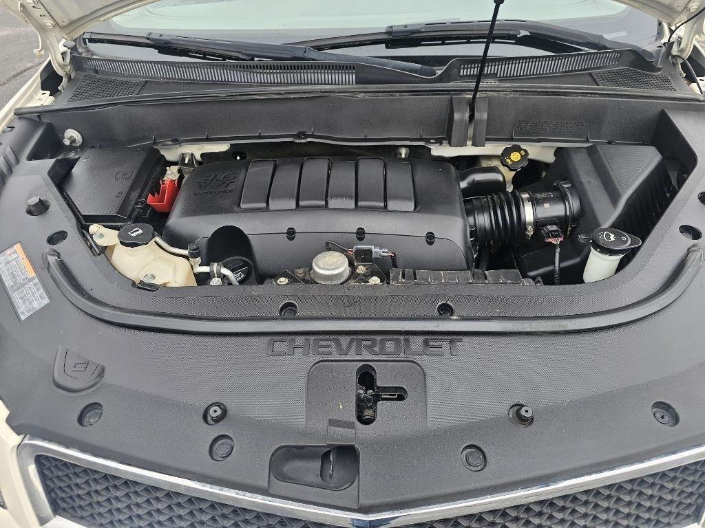 Chevrolet Traverse 2LT FWD 2011