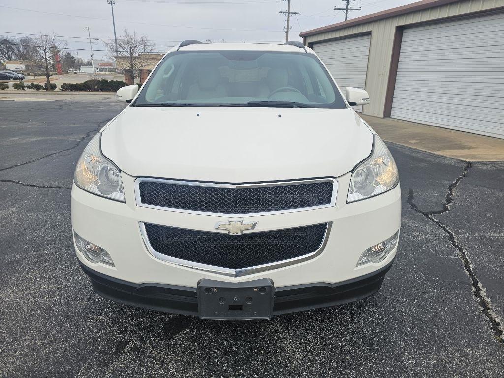 Chevrolet Traverse 2LT FWD 2011