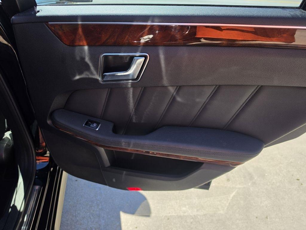 Mercedes-Benz E-Class E350 BlueTEC Sedan 2013