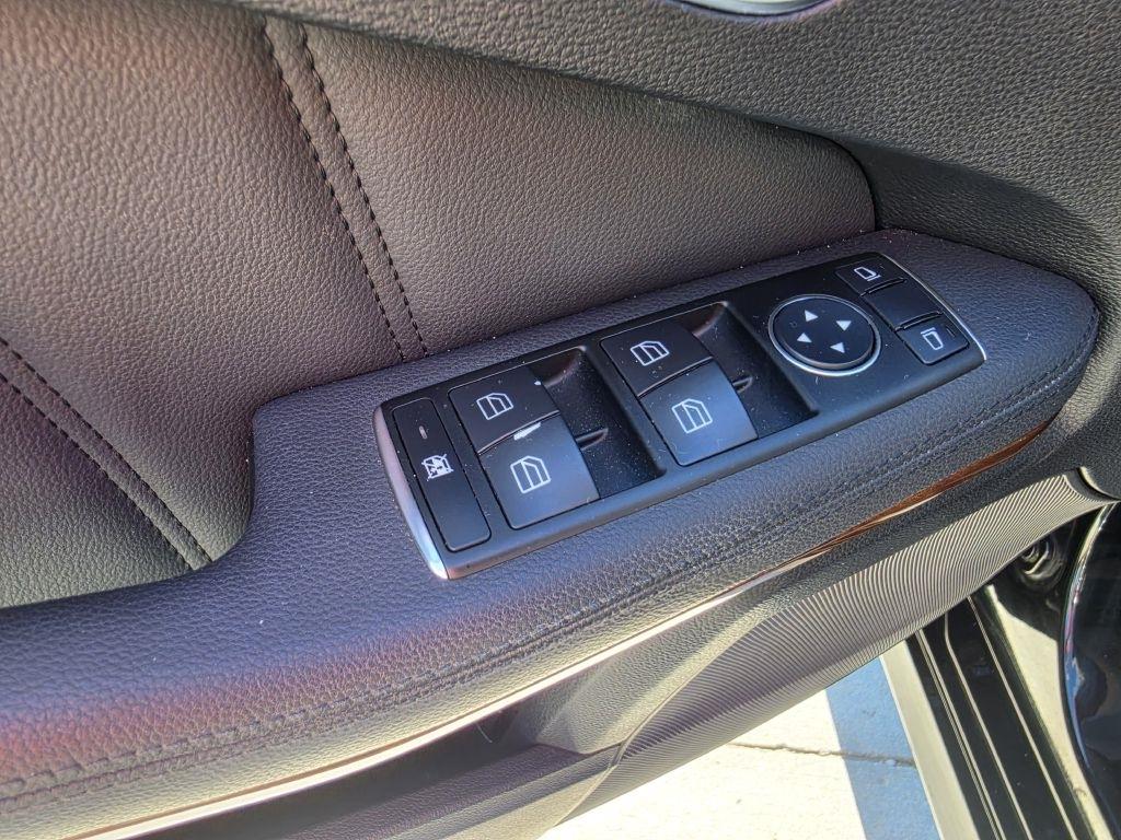 Mercedes-Benz E-Class E350 BlueTEC Sedan 2013