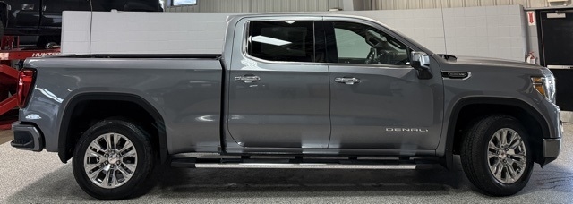 GMC Sierra 1500 4WD Crew Cab 147" Denali 2021 GMC Sierra 1500 4WD Crew Cab 147" Denali 2021