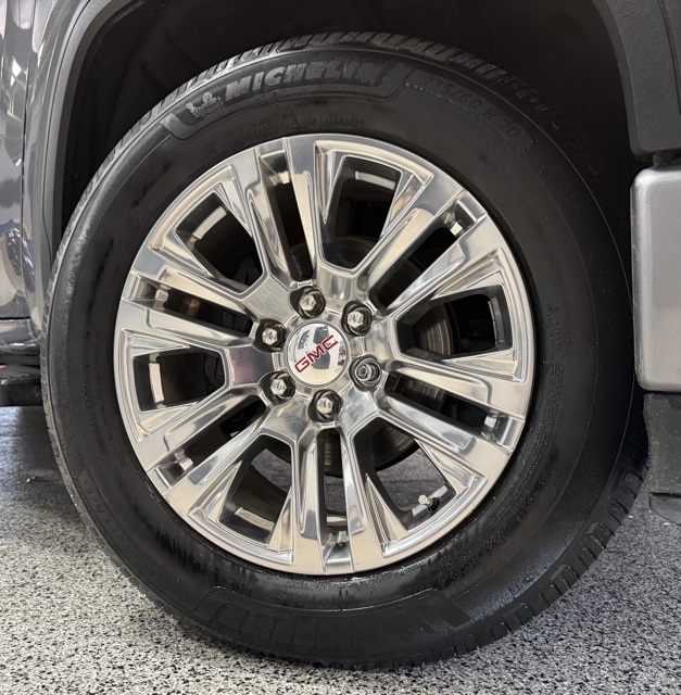 GMC Sierra 1500 4WD Crew Cab 147" Denali 2021 GMC Sierra 1500 4WD Crew Cab 147" Denali 2021