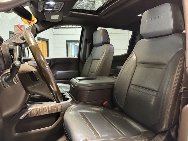 GMC Sierra 1500 4WD Crew Cab 147" Denali 2021 GMC Sierra 1500 4WD Crew Cab 147" Denali 2021