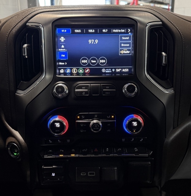 GMC Sierra 1500 4WD Crew Cab 147" Denali 2021 GMC Sierra 1500 4WD Crew Cab 147" Denali 2021