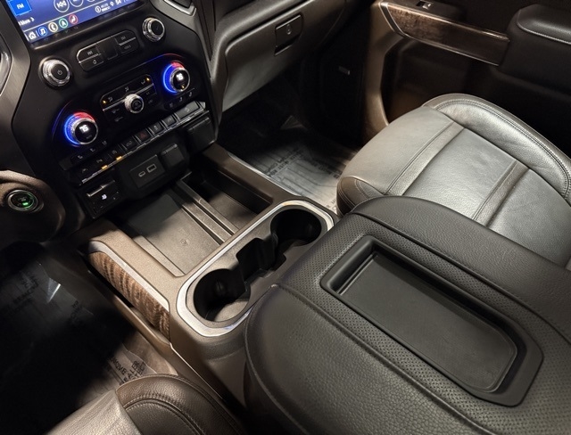 GMC Sierra 1500 4WD Crew Cab 147" Denali 2021 GMC Sierra 1500 4WD Crew Cab 147" Denali 2021