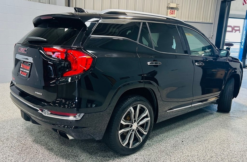 GMC Terrain AWD 4dr Denali 2019 GMC Terrain AWD 4dr Denali 2019