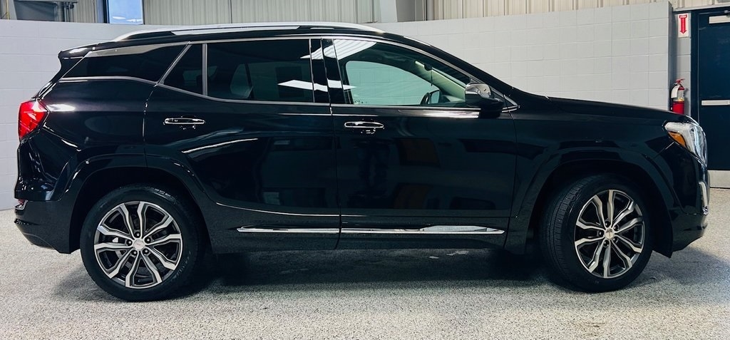 GMC Terrain AWD 4dr Denali 2019 GMC Terrain AWD 4dr Denali 2019