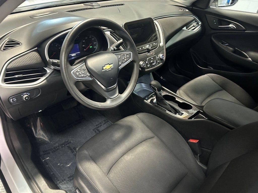 Chevrolet Malibu 4dr Sdn LS w/1FL 2023