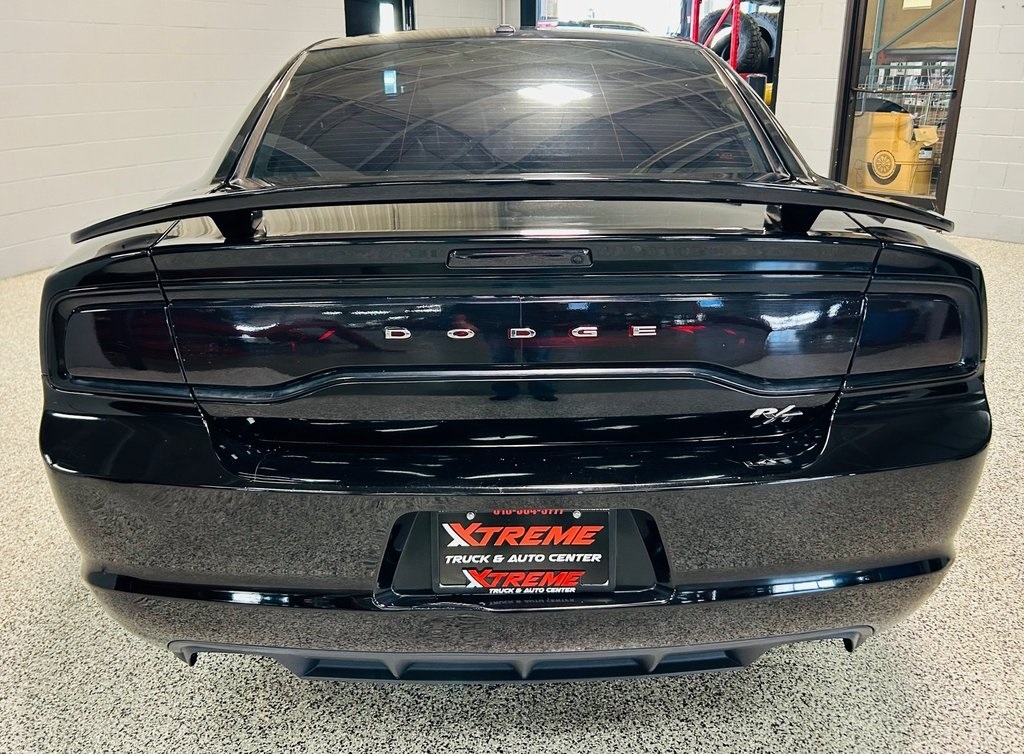 Dodge Charger 4dr Sdn RT Plus AWD 2014 Dodge Charger 4dr Sdn RT Plus AWD 2014