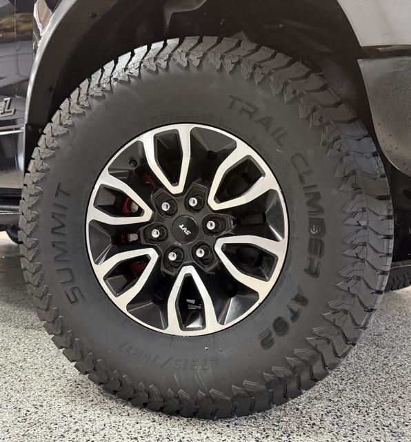 Ford F-150 4WD SuperCrew 145" SVT Raptor 2013 Ford F-150 4WD SuperCrew 145" SVT Raptor 2013