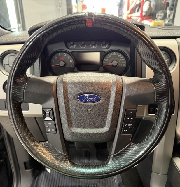 Ford F-150 4WD SuperCrew 145" SVT Raptor 2013 Ford F-150 4WD SuperCrew 145" SVT Raptor 2013