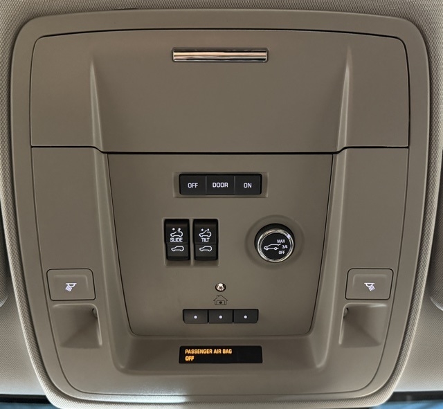 Chevrolet Tahoe 4WD 4dr LT 2015