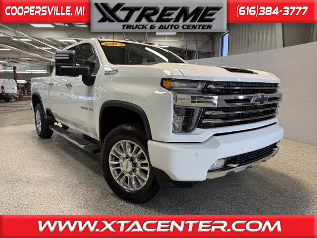 2022 Chevrolet Silverado 3500HD 4WD Crew Cab 159" High Country