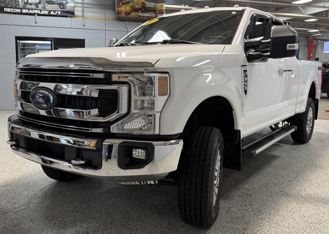 Ford Super Duty F-350 SRW XLT 4WD SuperCab 6.75' Box 2021