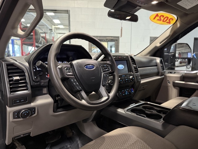 Ford Super Duty F-350 SRW XLT 4WD SuperCab 6.75' Box 2021