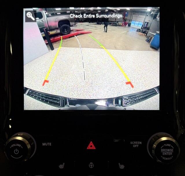 RAM 1500 Big Horn 4x4 Crew Cab 5'7" Box 2020