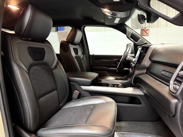 RAM 1500 Big Horn 4x4 Crew Cab 5'7" Box 2020