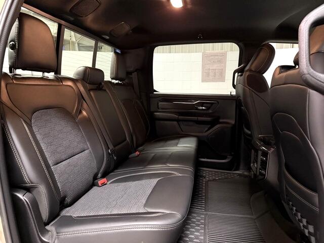 RAM 1500 Big Horn 4x4 Crew Cab 5'7" Box 2020