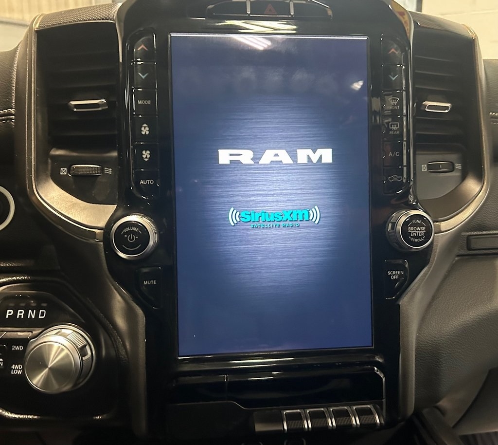 RAM 1500 Sport 4x4 Crew Cab 6'4" Box 2021