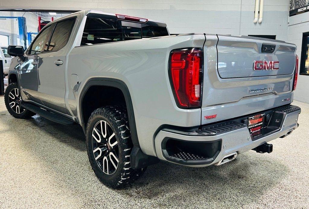GMC Sierra 1500 4WD Crew Cab 147" AT4 2023