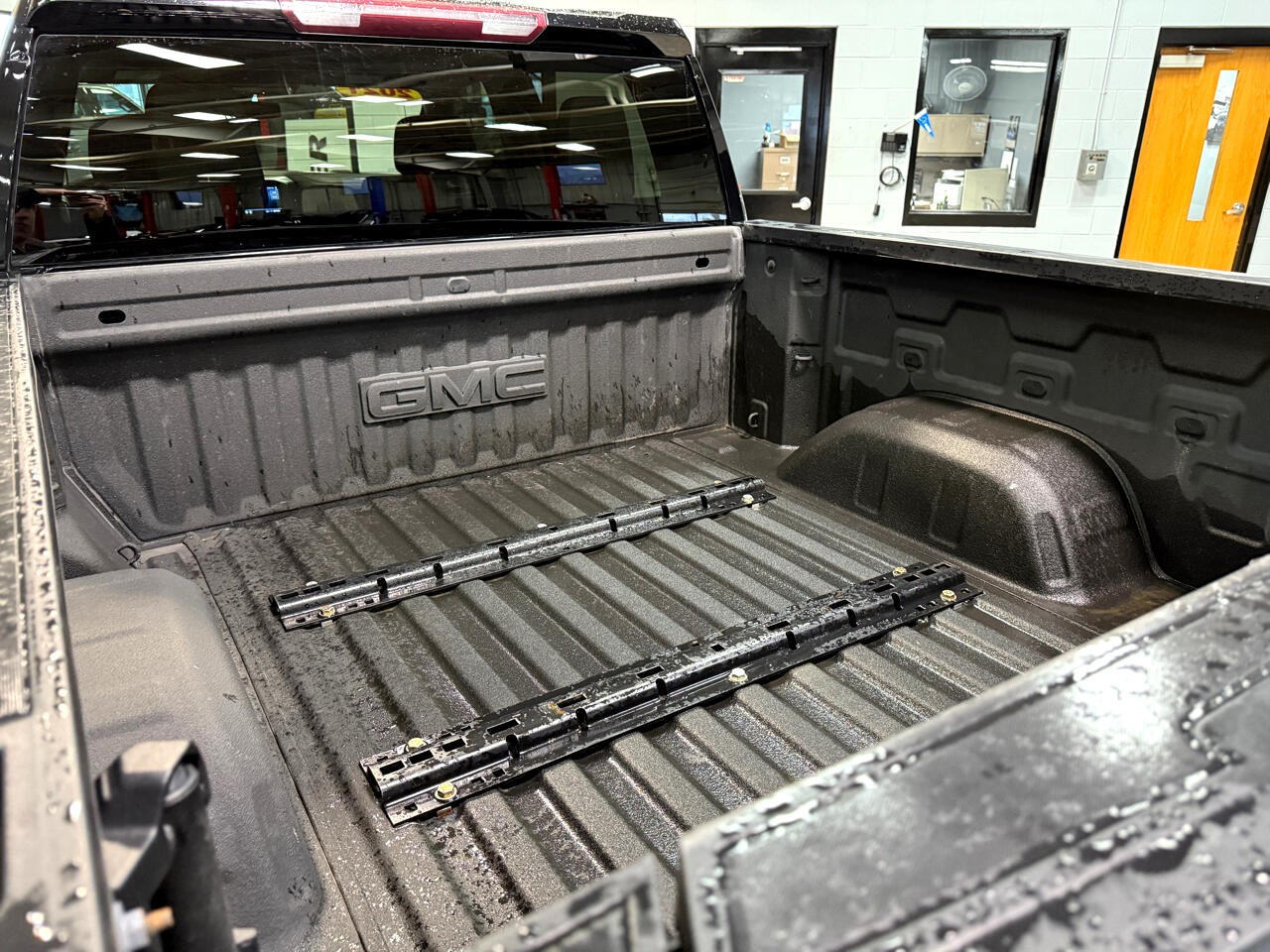 GMC Sierra 1500 4WD Crew Cab 147" Elevation 2021