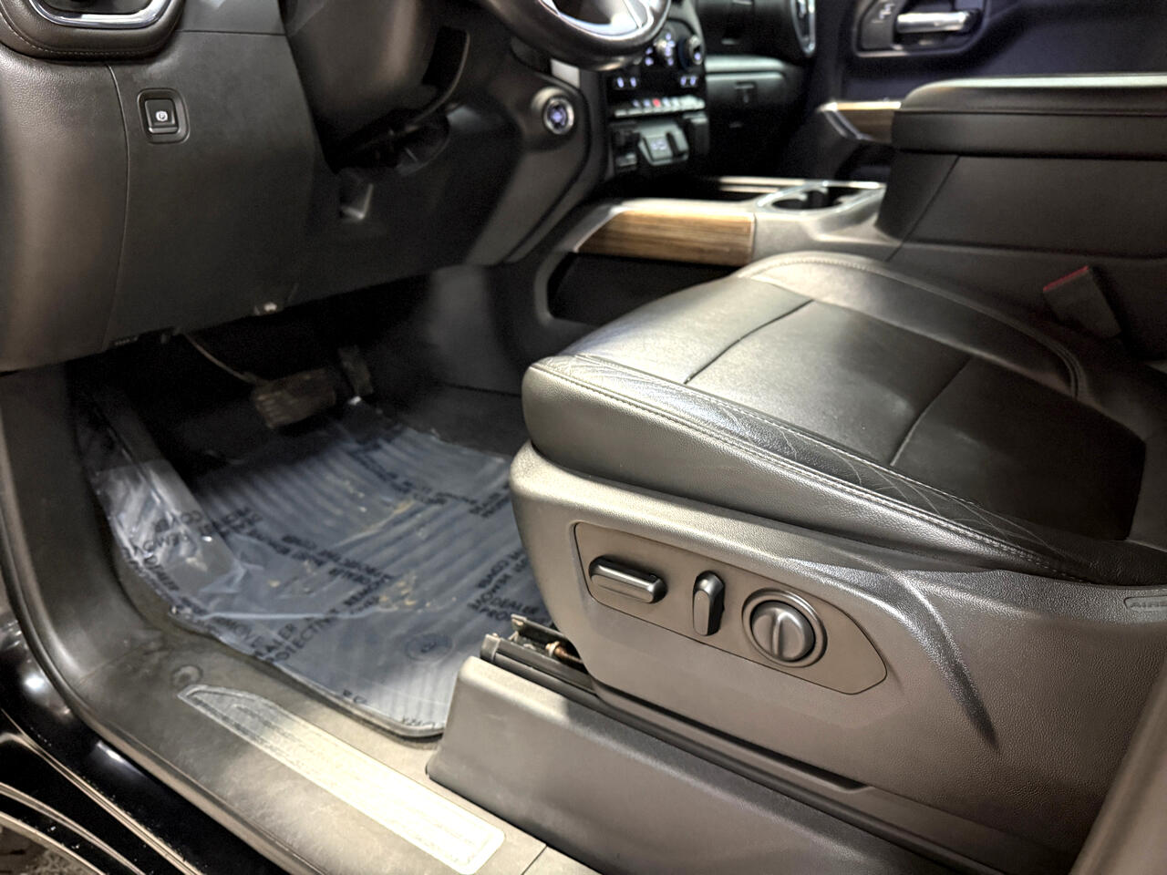 Chevrolet Silverado 1500 4WD Crew Cab 147" RST 2020