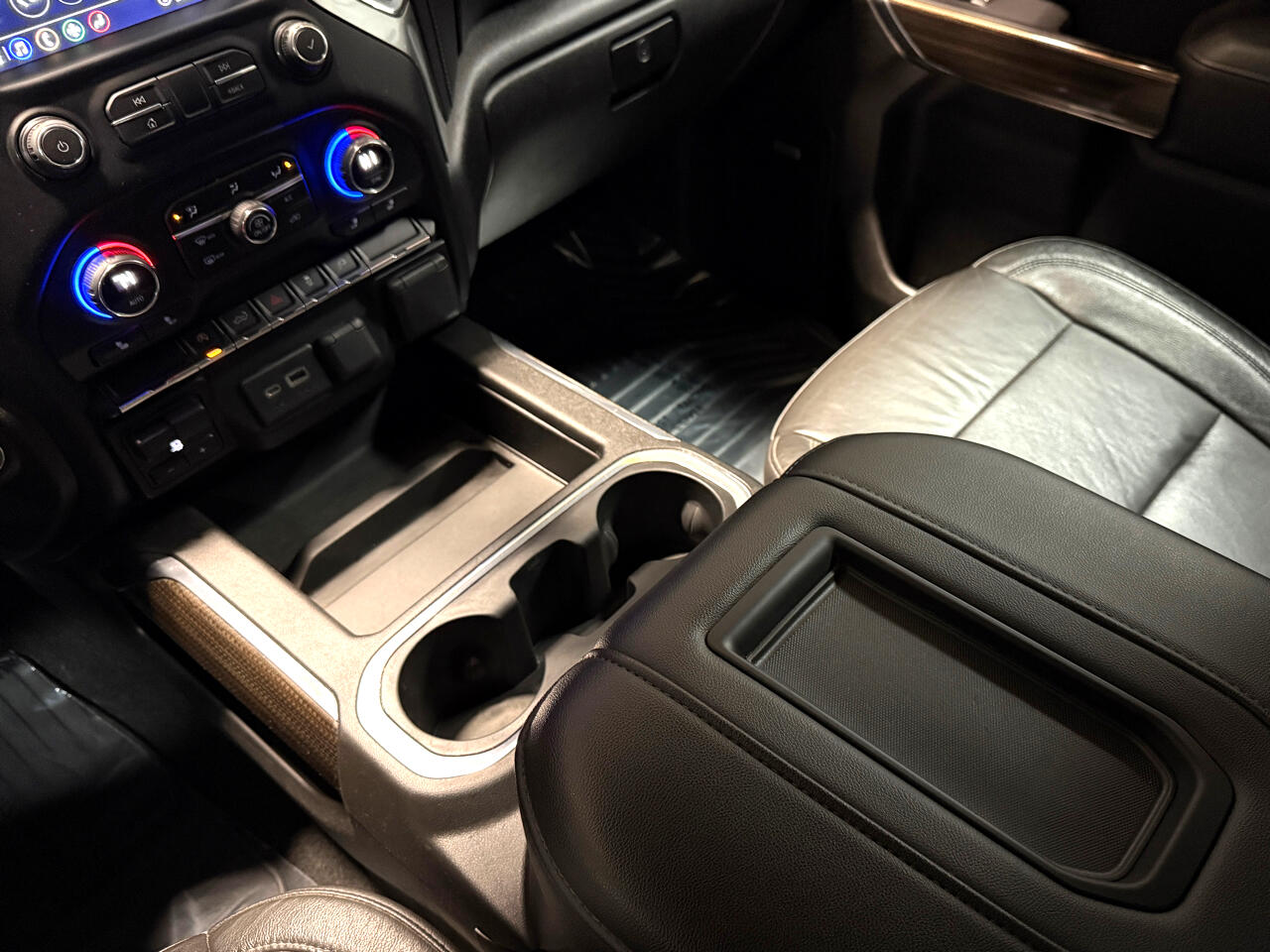 Chevrolet Silverado 1500 4WD Crew Cab 147" RST 2020