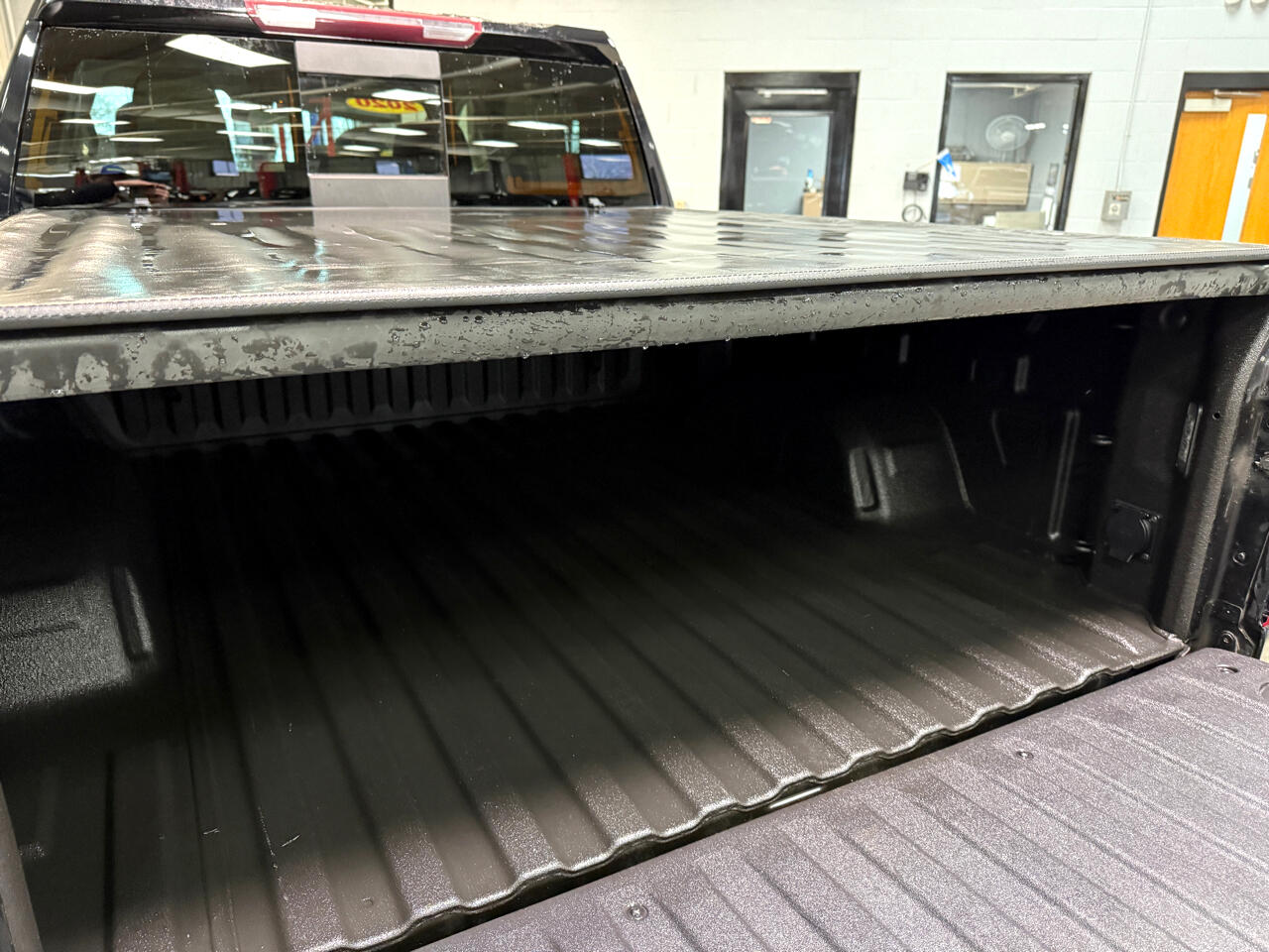 Chevrolet Silverado 1500 4WD Crew Cab 147" RST 2020