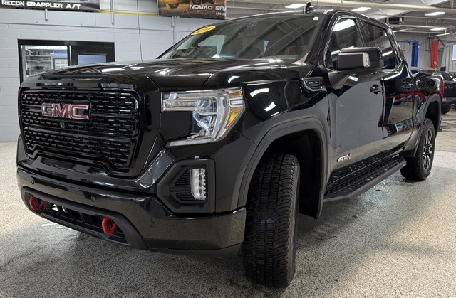 GMC Sierra 1500 4WD Crew Cab 147" AT4 2021