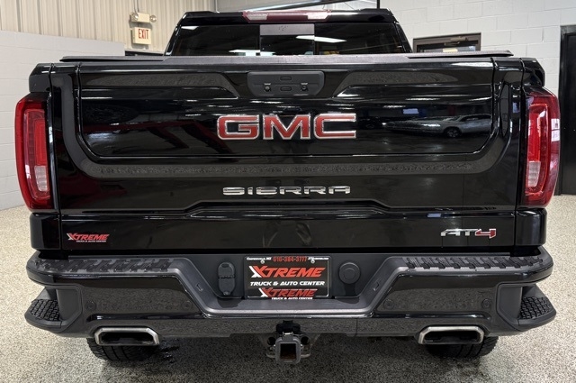 GMC Sierra 1500 4WD Crew Cab 147" AT4 2021