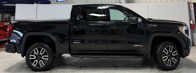 GMC Sierra 1500 4WD Crew Cab 147" AT4 2021