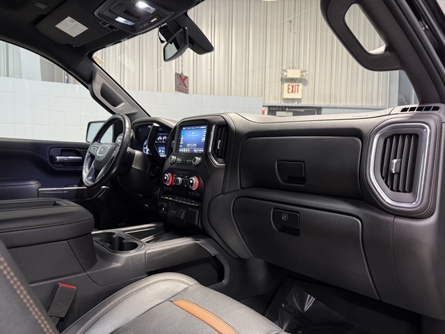 GMC Sierra 1500 4WD Crew Cab 147" AT4 2021