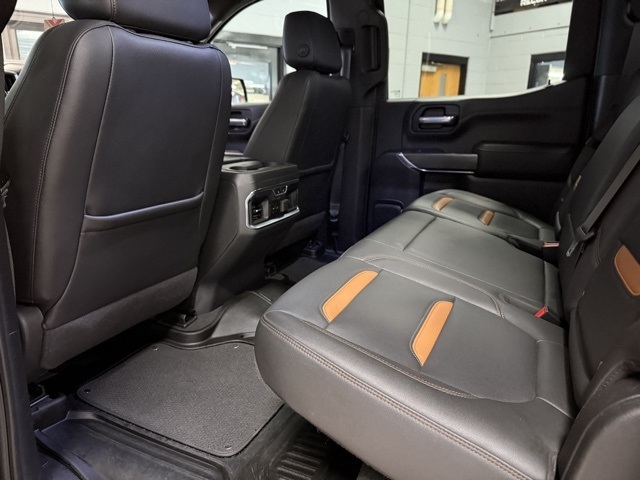 GMC Sierra 1500 4WD Crew Cab 147" AT4 2021
