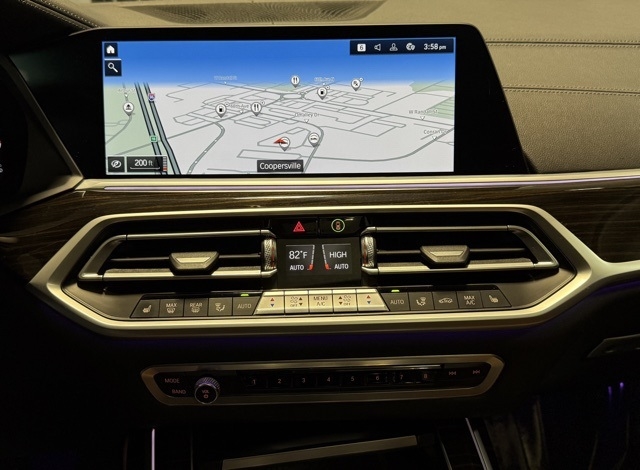 BMW X7 xDrive40i Sports Activity Vehicle 2021