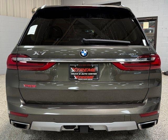 BMW X7 xDrive40i Sports Activity Vehicle 2021