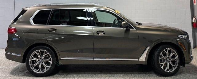 BMW X7 xDrive40i Sports Activity Vehicle 2021