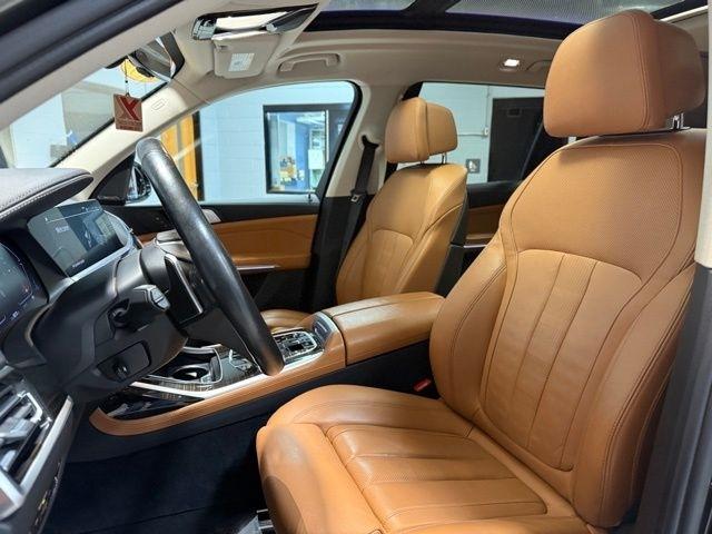 BMW X7 xDrive40i Sports Activity Vehicle 2021