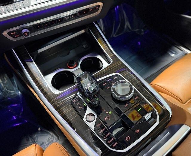 BMW X7 xDrive40i Sports Activity Vehicle 2021