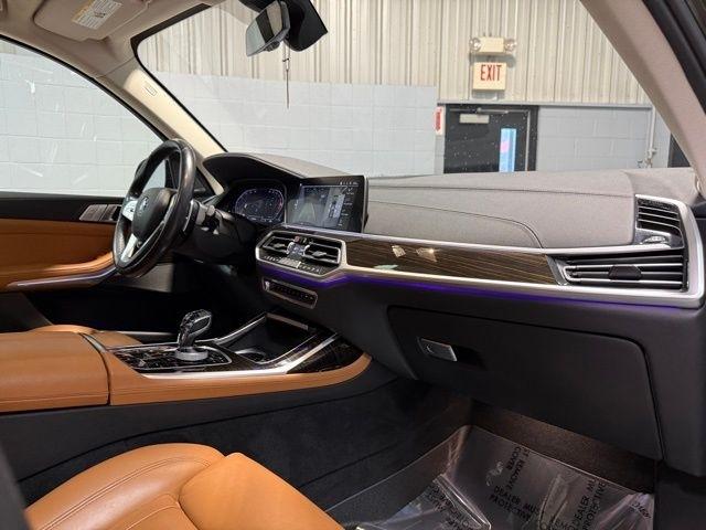 BMW X7 xDrive40i Sports Activity Vehicle 2021