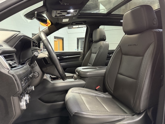 GMC Yukon 4WD 4dr Denali 2021