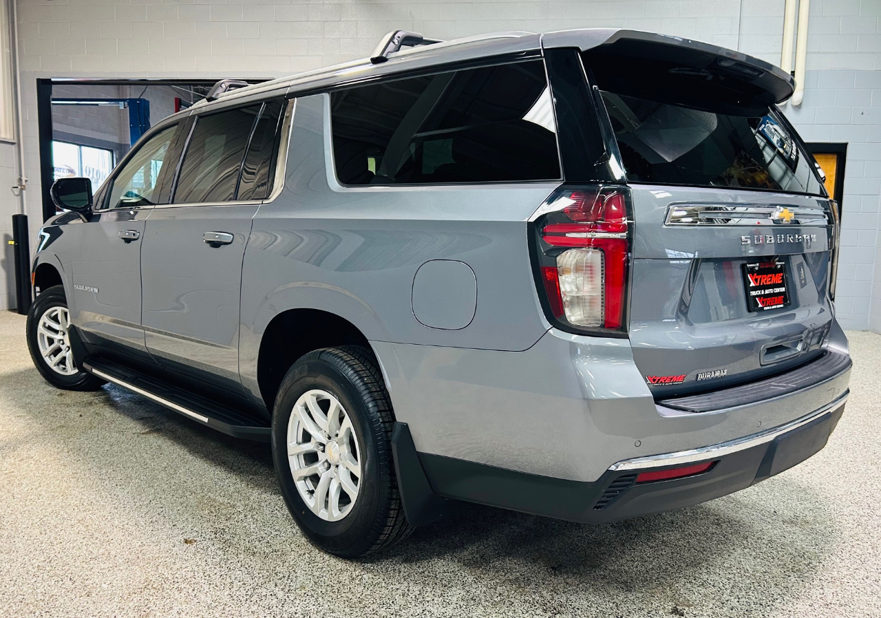 Chevrolet Suburban 4WD 4dr LS 2021