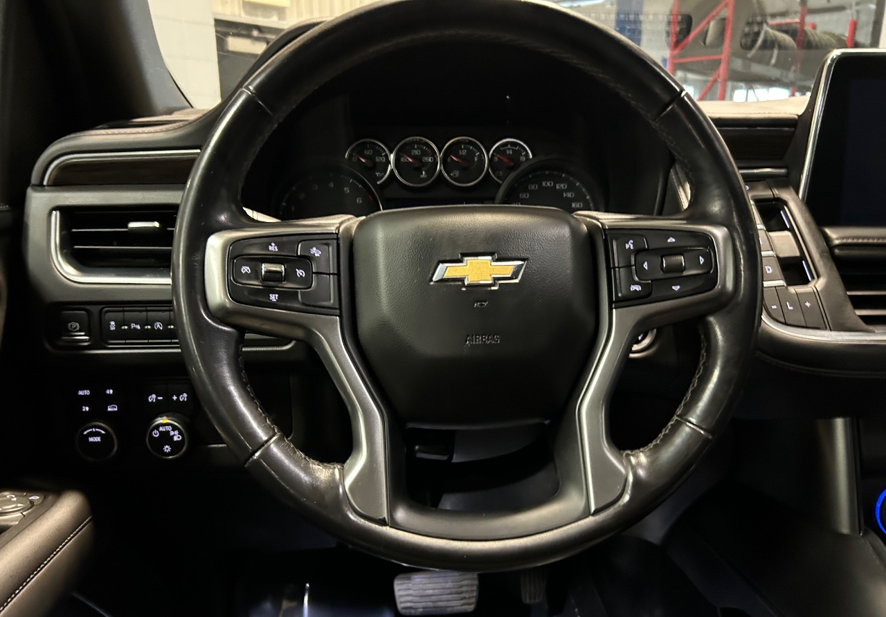 Chevrolet Suburban 4WD 4dr LS 2021